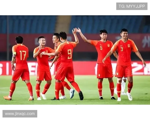 中国国足精彩表现以三比零战胜韩国队展现强大实力与团队合作精神
